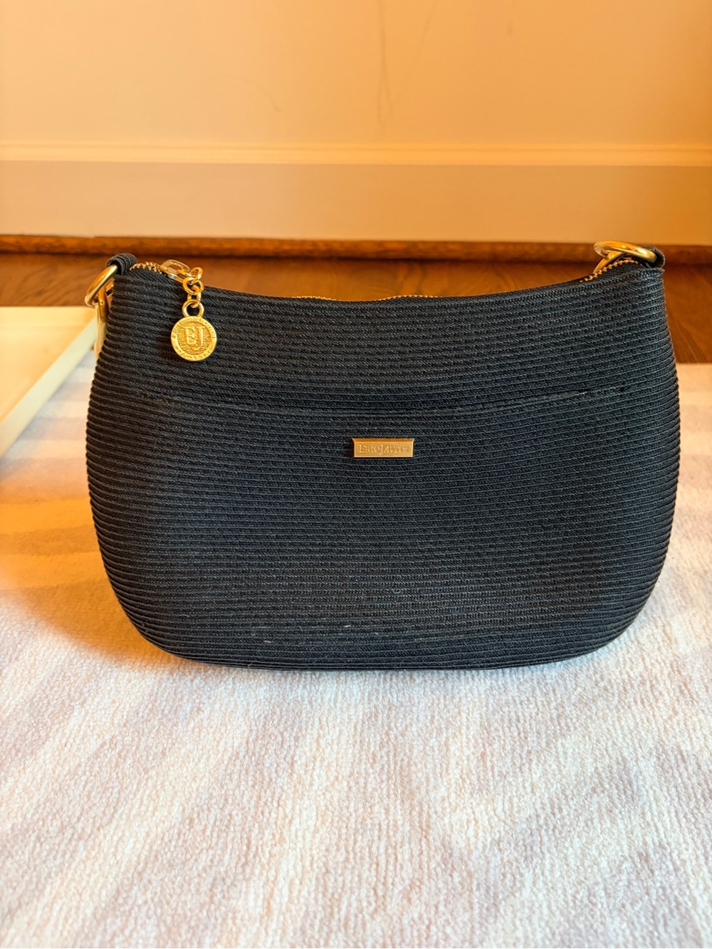 Eric Javits Black Squishee Woven Shoulder Bag Gold Hardware